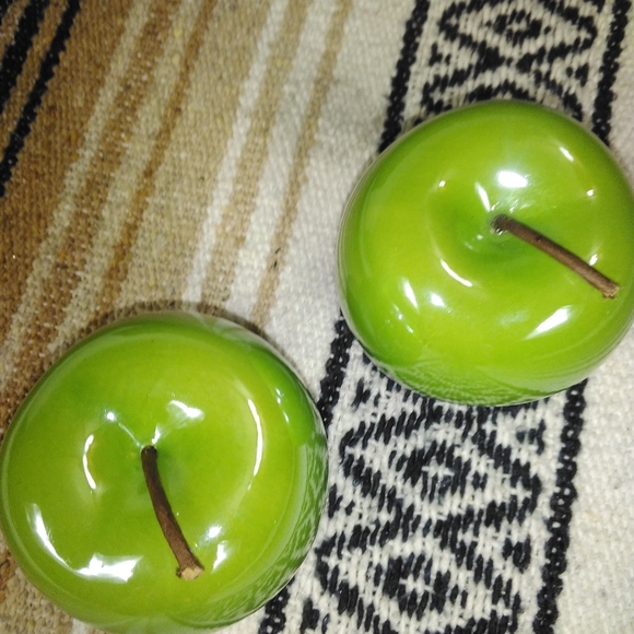 GLASS APPLES SET OF 2 SIZE OF REAL APPLES HOME DECOR - Picture 6 of 9
